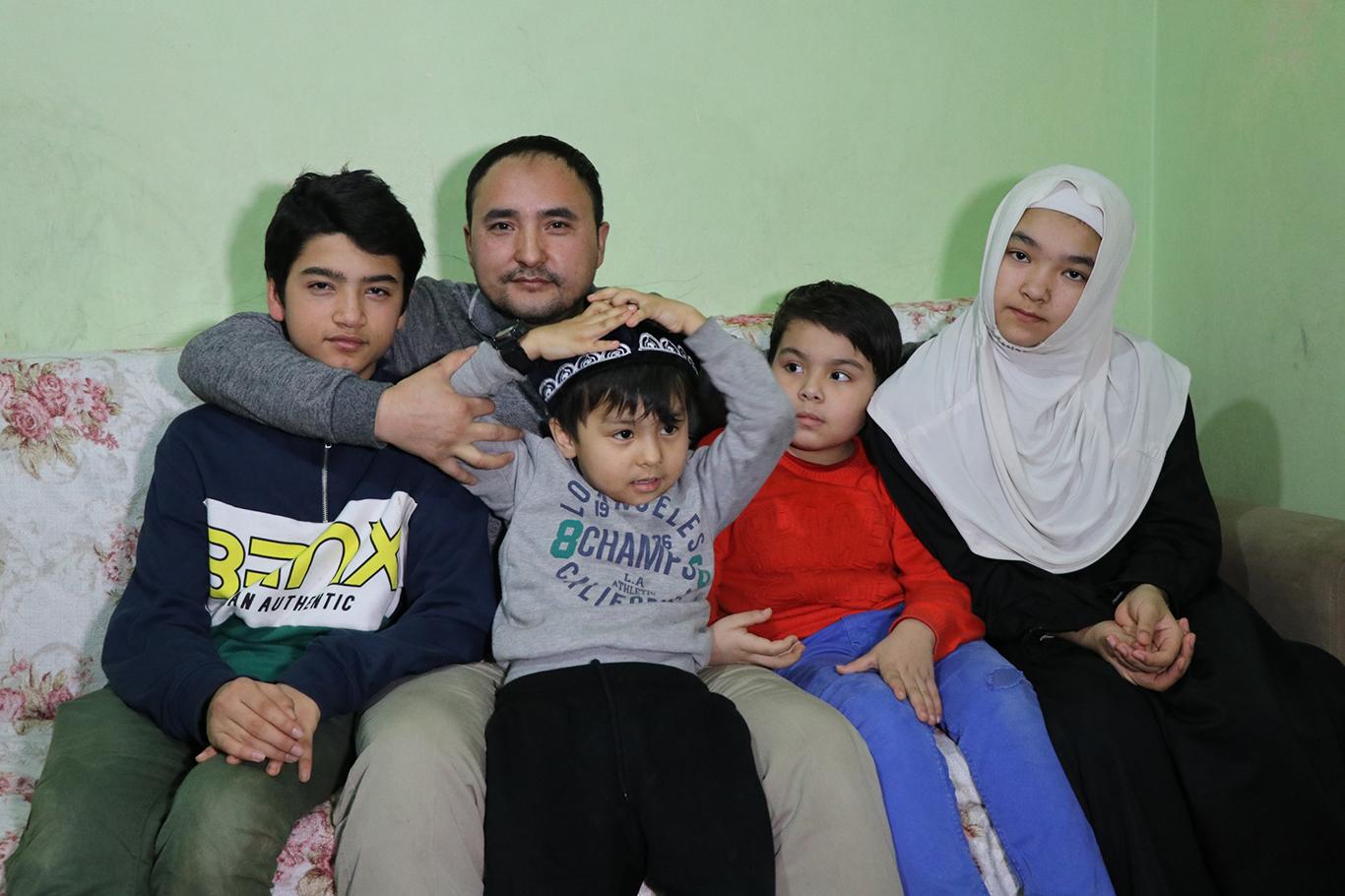 Doğu Türkistan'dan Türkiye'ye 5 senede ulaştı Doğu Türkistan'dan Türkiye'ye 5 senede ulaştı
